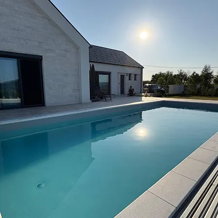 Villa Csillagösvény *