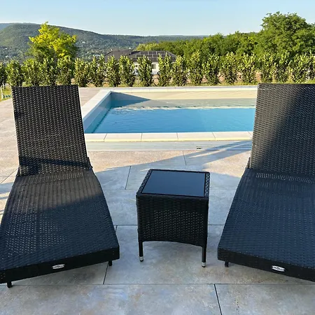 Villa Csillagösvény *